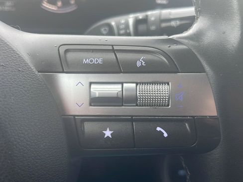 Used 2024 Hyundai Kona SEL AWD/4WD image 25