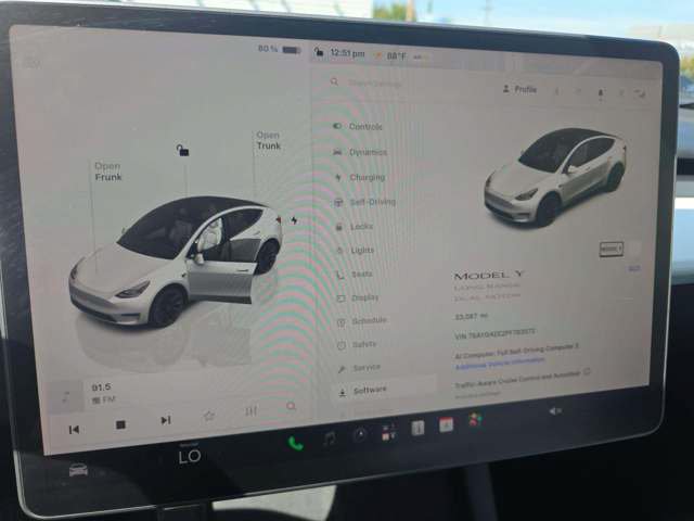 Used 2023 Tesla Model Y Long Range AWD/4WD image 4