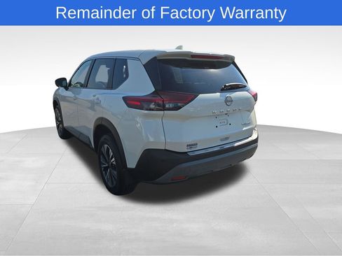 Used 2023 Nissan Rogue SV image 4