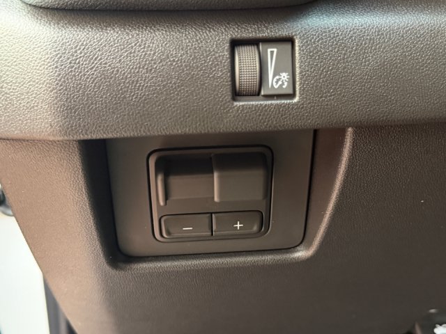 New 2026 GMC Canyon Elevation RWD image 14