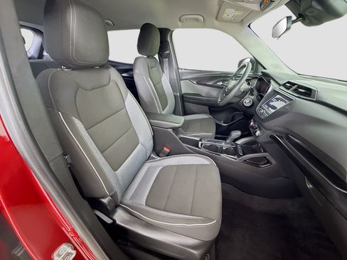 Used 2021 Chevrolet TrailBlazer LS FWD image 28