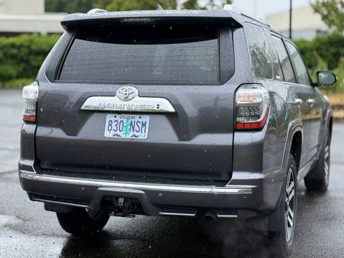 Used 2022 Toyota 4Runner Limited AWD/4WD image 5