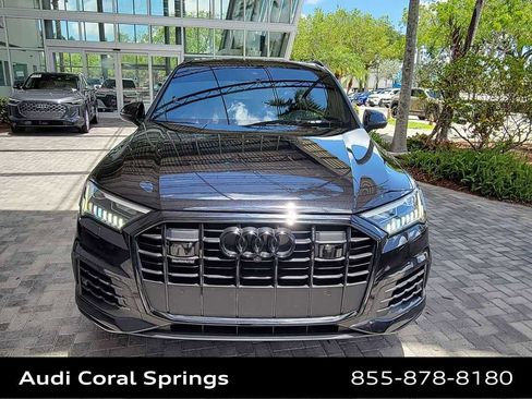 Used 2021 Audi Q7 3.0T Prestige w/ Prestige Package AWD/4WD image 3