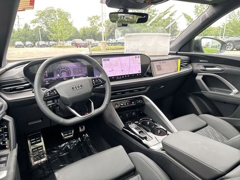 New 2026 Audi SQ5 Premium Plus AWD/4WD image 22