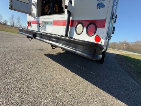 Used 2009 GMC Savana 3500 image 37