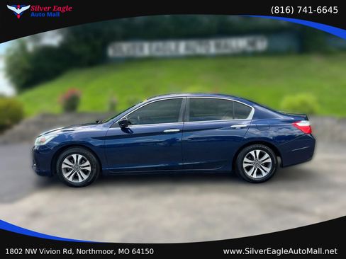 Used 2015 Honda Accord LX image 4