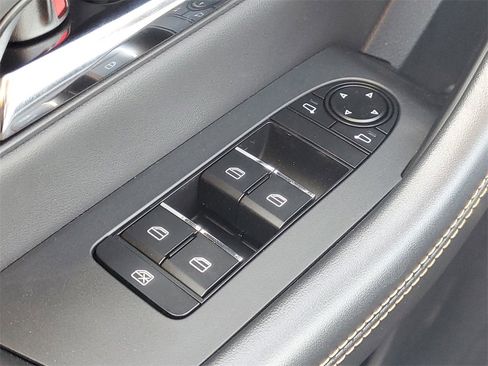 New 2025 MAZDA CX-70 Plug-In Hybrid w/ Premium Pkg image 19