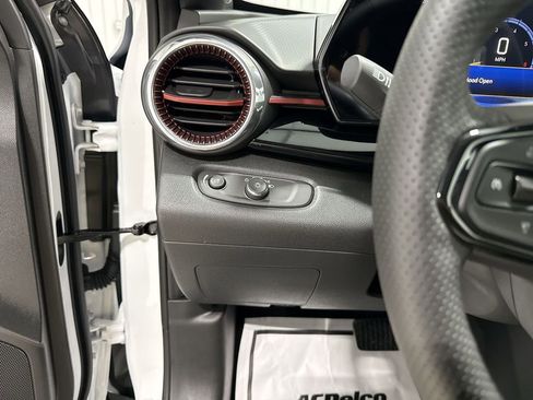 New 2026 Chevrolet Trax RS image 18