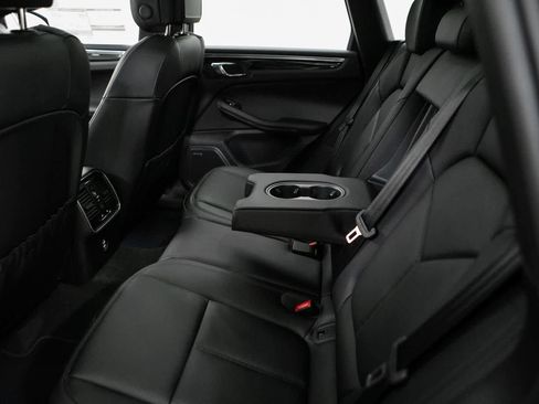 New 2026 Porsche Macan AWD/4WD image 36