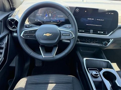New 2026 Chevrolet Equinox LT w/ Safety and Technology Package FWD image 16