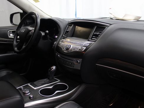 Used 2019 INFINITI QX60 Luxe w/ Essential Package image 30