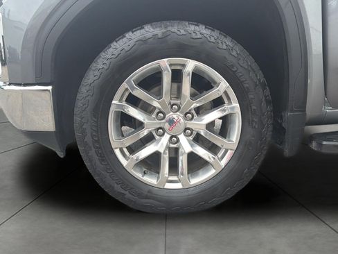 Used 2022 GMC Sierra 1500 SLT w/ SLT Premium Plus Package AWD/4WD image 3