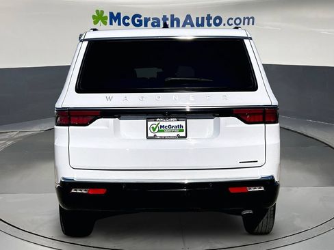 Used 2024 Jeep Wagoneer Series III AWD/4WD image 6