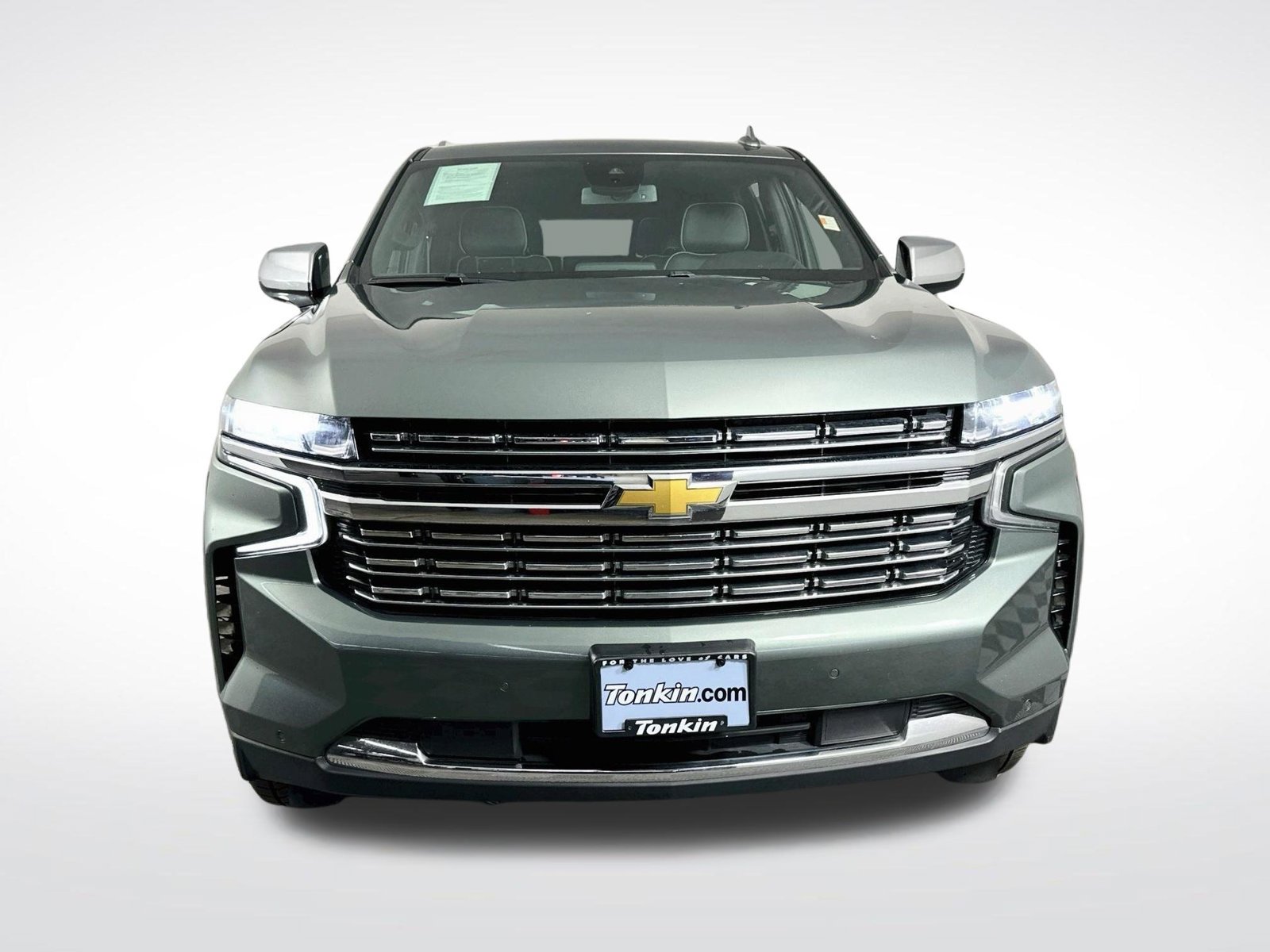 Used 2024 Chevrolet Tahoe Premier AWD/4WD image 2