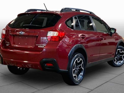 Used 2017 Subaru Crosstrek 2.0i Premium w/ Moonroof Package AWD/4WD image 13
