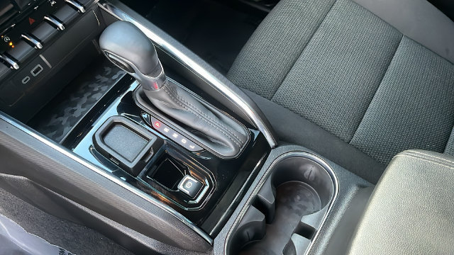 Used 2025 GMC Canyon Elevation RWD image 14