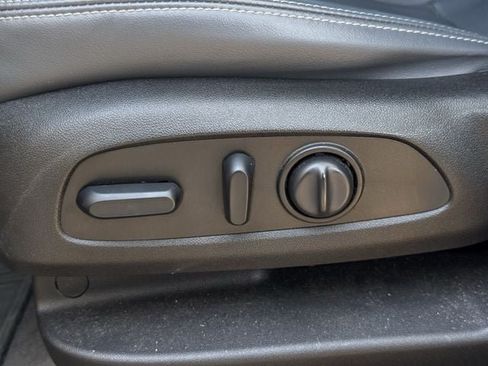 Used 2018 Buick Enclave Premium w/ Experience Buick Package FWD image 28