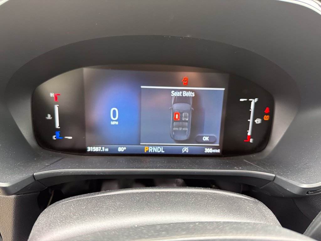 Used 2025 Ford Escape ST-Line AWD/4WD image 2