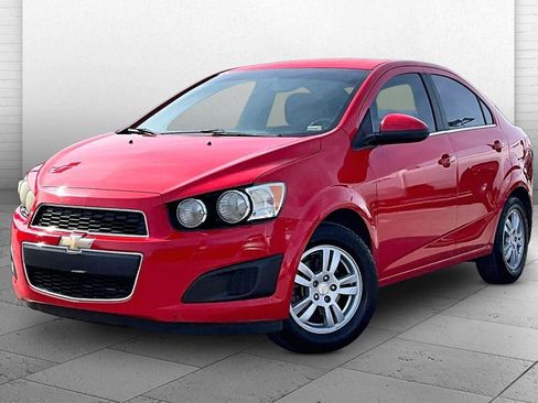 Used 2015 Chevrolet Sonic LT image 10