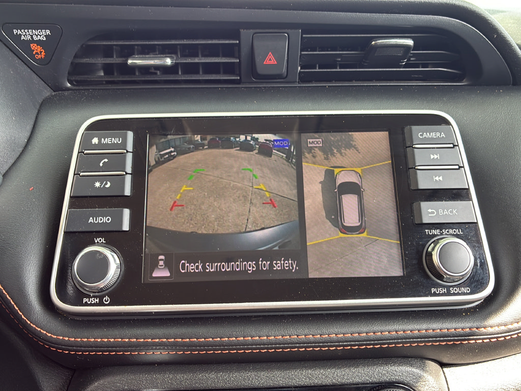 Used 2020 Nissan Kicks SR FWD image 24