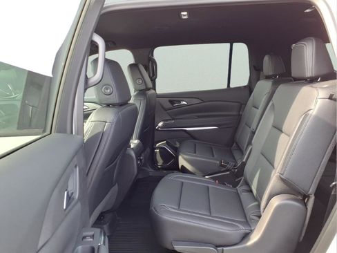 New 2026 Chevrolet Traverse LT w/ Enhanced Driving Package image 11