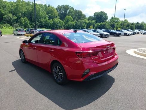 Used 2024 Kia Forte LXS FWD image 6
