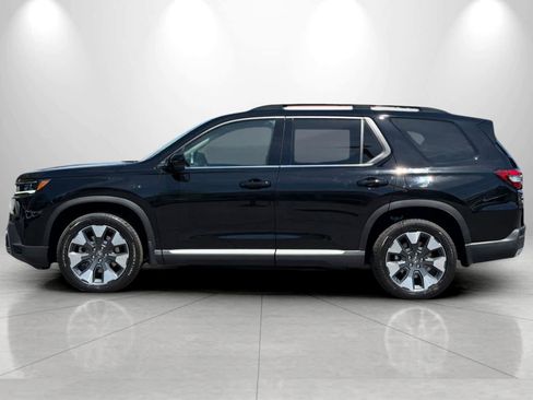 New 2026 Honda Pilot Touring image 5