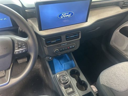 Used 2025 Ford Maverick XLT w/ Equipment Group 302A AWD/4WD image 5