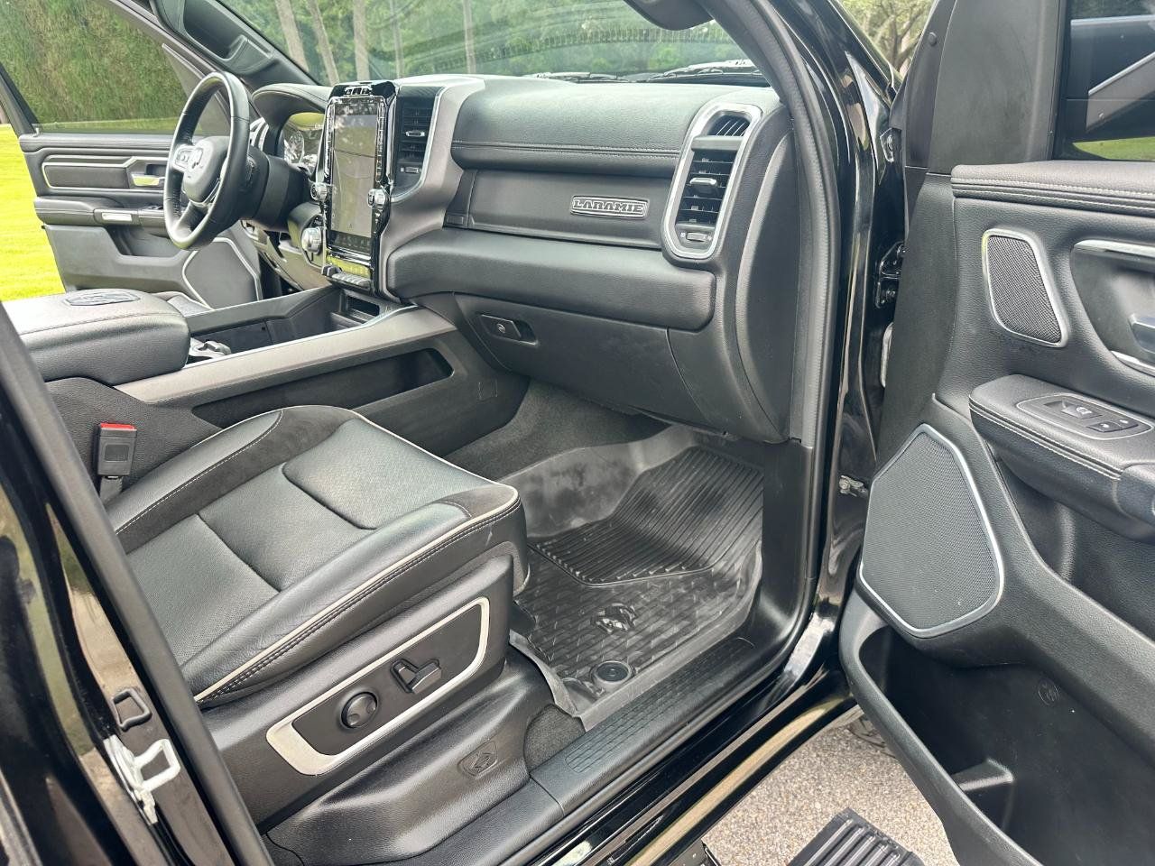 Used 2023 RAM 1500 Laramie AWD/4WD image 28