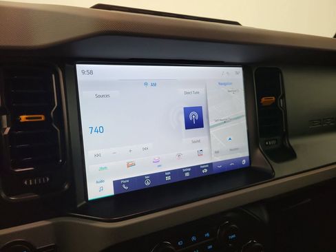 Used 2021 Ford Bronco Badlands image 26