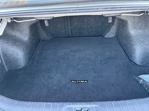 Used 2024 Nissan Altima 2.5 SR image 30