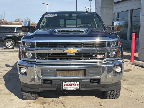 Used 2017 Chevrolet Silverado 2500 LTZ w/ Duramax Plus Package AWD/4WD image 4