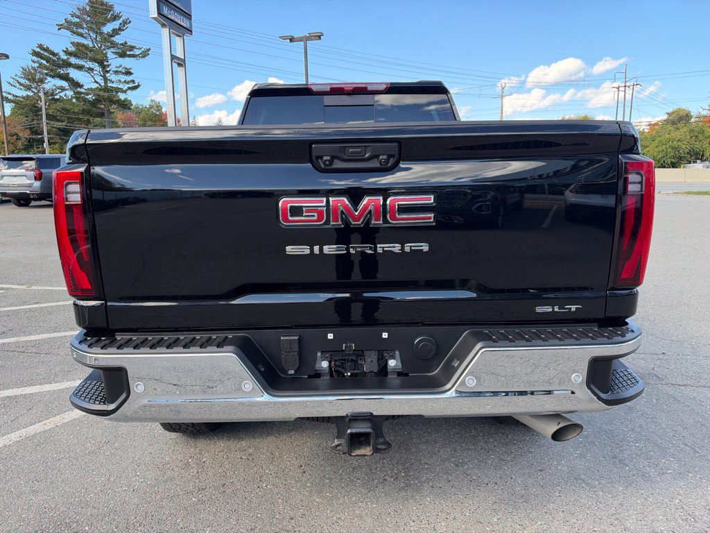 Used 2026 GMC Sierra 2500 SLT w/ SLT Premium Package AWD/4WD image 5