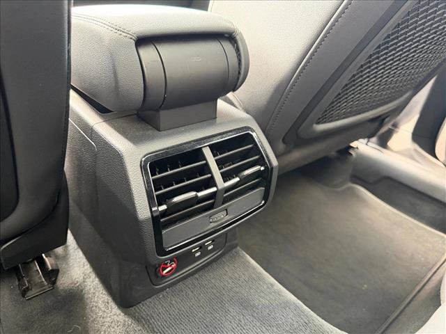 Used 2019 Audi Q3 2.0T Premium AWD/4WD image 19