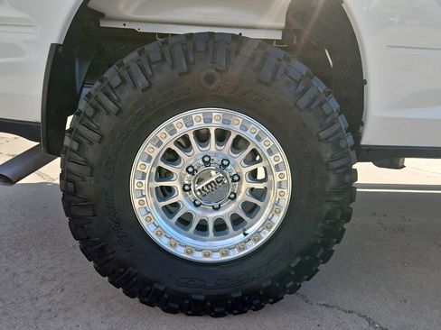 Certified 2024 RAM 2500 Big Horn w/ Sport Appearance Package AWD/4WD image 9
