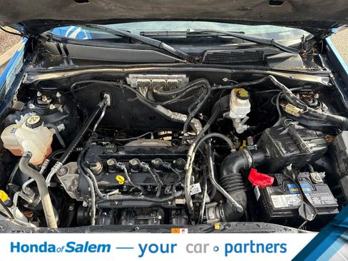 Used 2012 Ford Escape XLT image 9