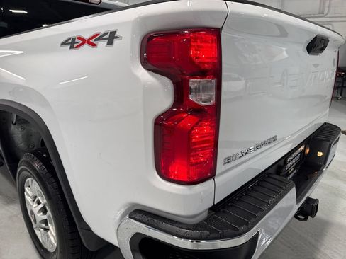 Used 2025 Chevrolet Silverado 2500 LT w/ Convenience Package AWD/4WD image 55
