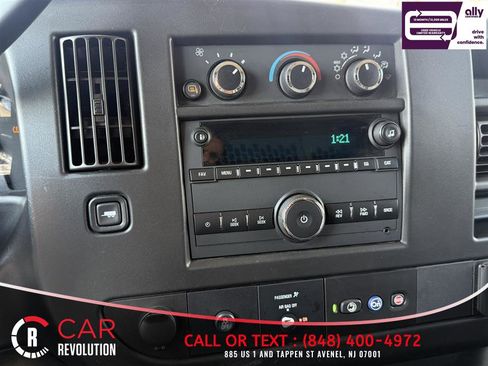 Used 2021 Chevrolet Express 3500 Extended w/ Driver Convenience Package RWD image 12