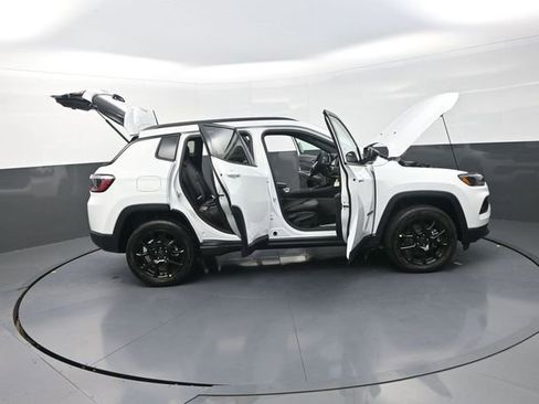 New 2026 Jeep Compass Latitude AWD/4WD image 36