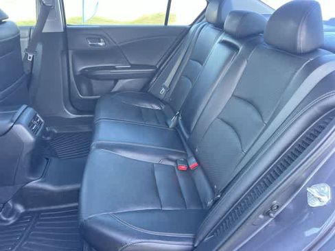 Used 2015 Honda Accord Touring image 14