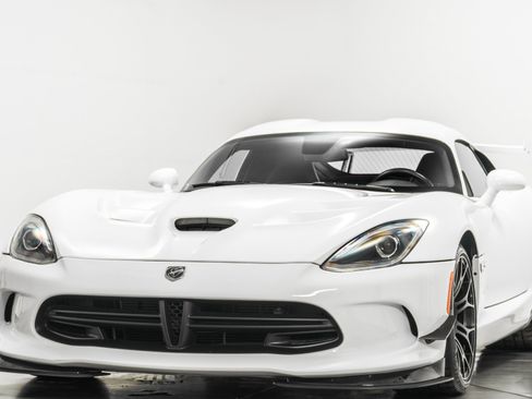 Used 2016 Dodge Viper GTC w/ Time Attack Group 2.0 RWD image 5