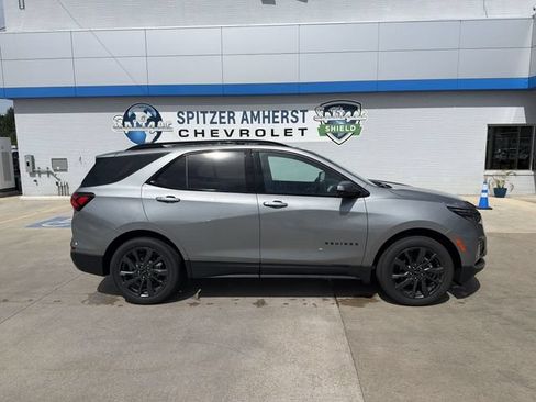 Used 2023 Chevrolet Equinox RS AWD/4WD image 11