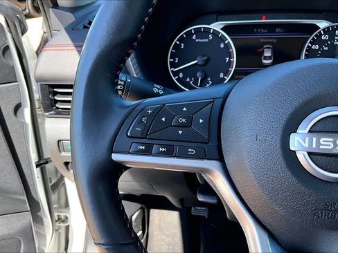 Used 2024 Nissan Sentra SR FWD image 17