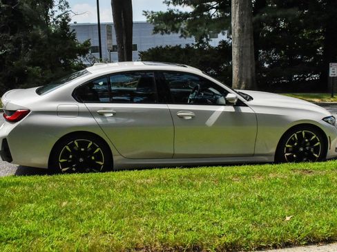 Used 2026 BMW 330i Sedan RWD image 8