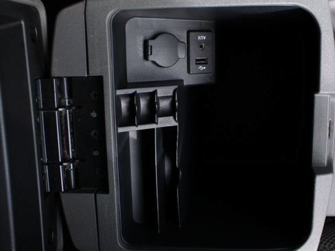 Used 2016 Nissan Frontier SV w/ SV Value Truck Package image 32