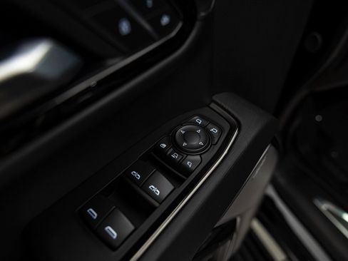 Used 2026 GMC Sierra 2500 AT4X image 37