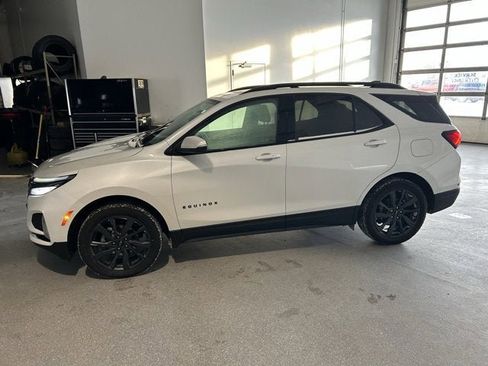 Certified 2022 Chevrolet Equinox RS w/ RS Leather Package image 6