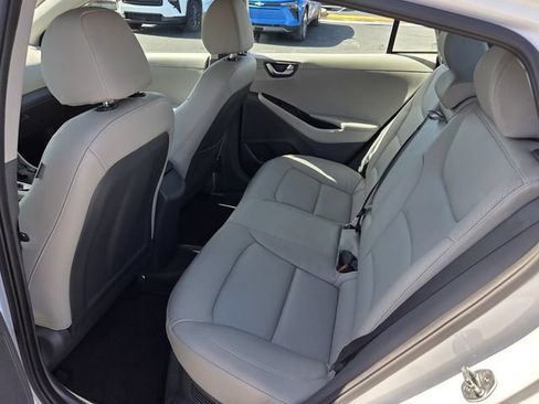 Used 2017 Hyundai Ioniq Limited FWD image 10