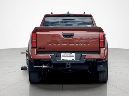 Certified 2025 Toyota Tacoma TRD Sport w/ TRD Sport Premium Package AWD/4WD image 4