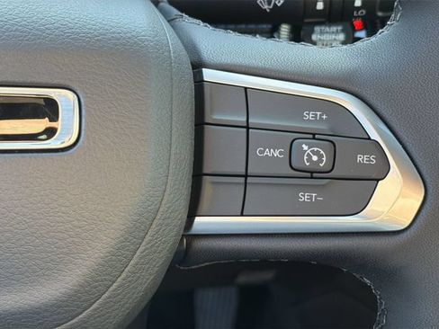 New 2026 Jeep Compass Latitude AWD/4WD image 23